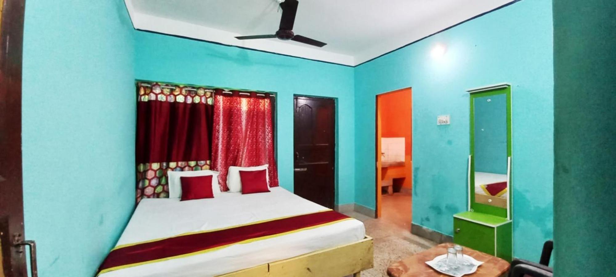 J K Hotel